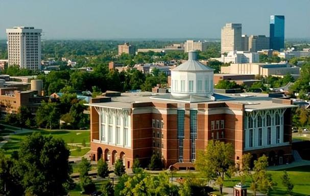 肯塔基大學(xué)藥學(xué)院排名_肯塔基大學(xué)籃球名宿_美國(guó)肯塔基大學(xué)