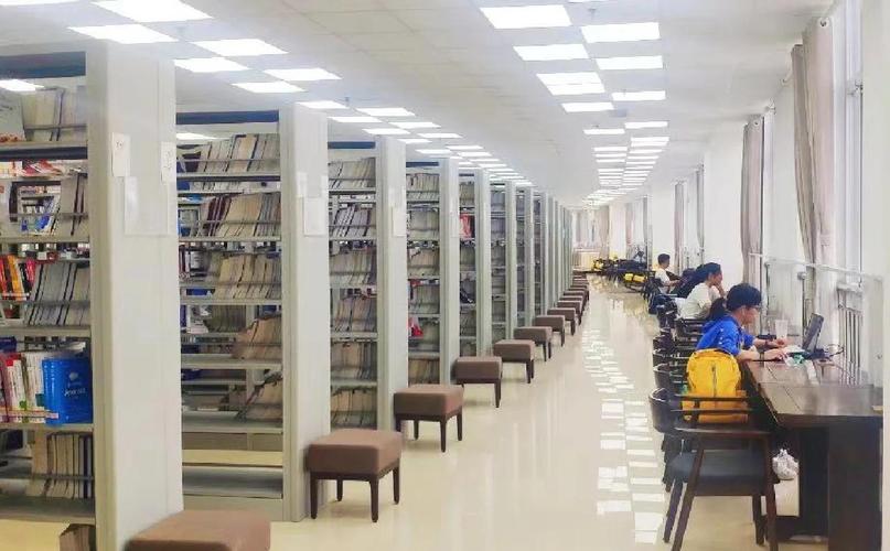 西安大略大學_商業圖書館教育圖書館_西安大略大學圖書館