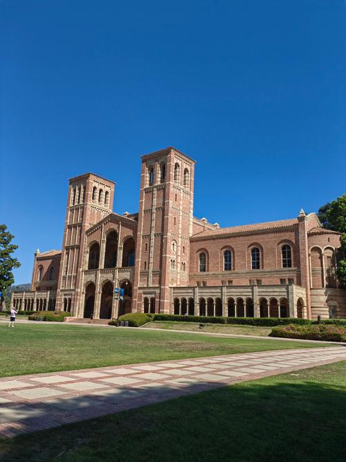 USC與UCLA比較_南加州大學(xué)與加州大學(xué)洛杉磯分校選擇指南_南加州大學(xué)