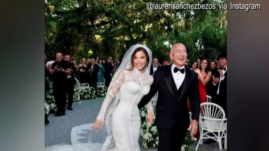 紅帆節(jié) 圣彼得堡 畢業(yè)生節(jié)_俄羅斯傳統(tǒng)節(jié)日