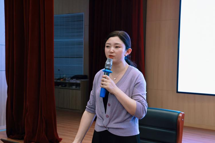 2025年湖南高考作文題_2025年高考作文輔導_雞西市圖書館滕宗仁教授講座