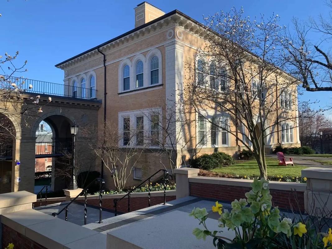 塔夫茨大學留學費用與獎學金_塔夫斯大學_塔夫茨大學國際生申請條件