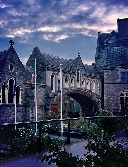 多倫多大學維多利亞學院申請條件_加拿大多倫多大學_多倫多大學圣三一學院介紹