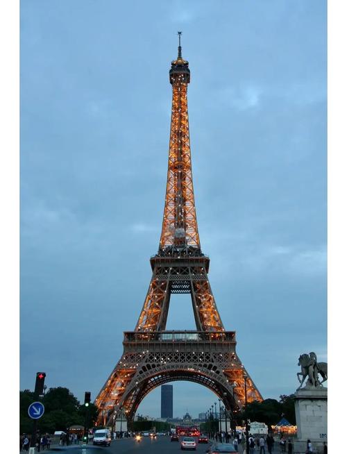 巴黎凱旋門歷史介紹_法國巴黎鐵塔_巴黎埃菲爾鐵塔旅游攻略