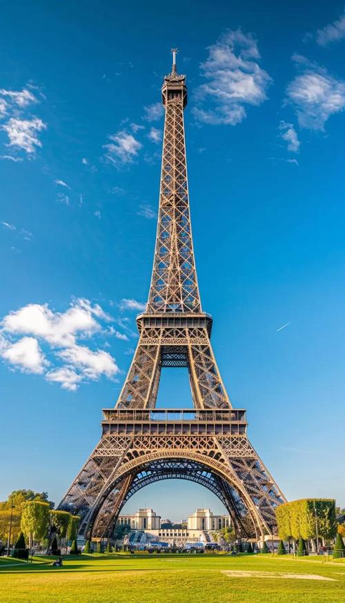 巴黎埃菲爾鐵塔旅游攻略_巴黎凱旋門歷史介紹_法國巴黎鐵塔