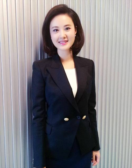 重慶高考狀元秦方_2025重慶高考狀元_央視主持人秦方