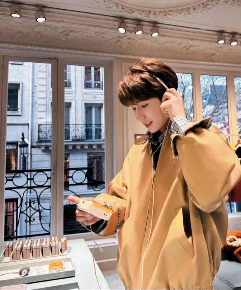 王源伯克利音樂學院留學_當紅明星出國留學利弊_音樂學院留學