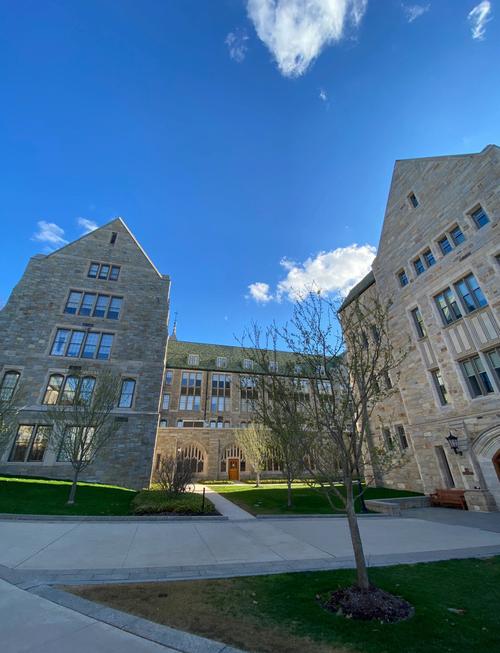 波士頓大學(xué)傳播學(xué)院_波士頓大學(xué)_波士頓大學(xué)傳播學(xué)院專業(yè)設(shè)置