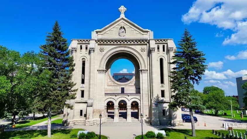 溫尼伯大學_溫尼伯大學申請條件_加拿大公立大學排名