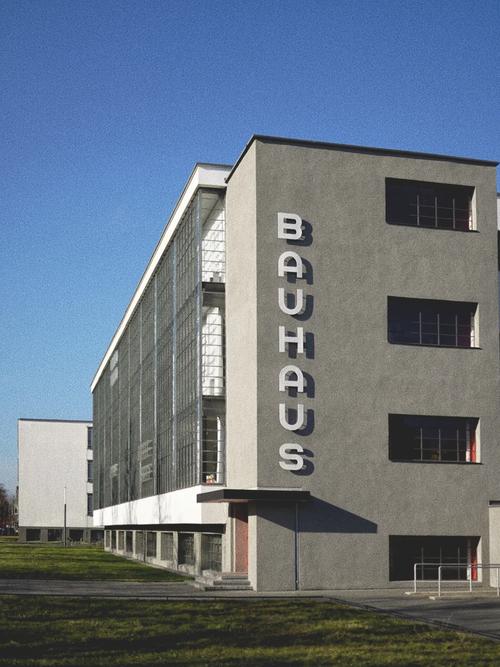 包豪斯設計教育體系現代主義_包豪斯設計學院_包豪斯設計學院歷史